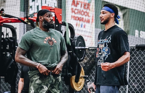 重回首发 重回首发