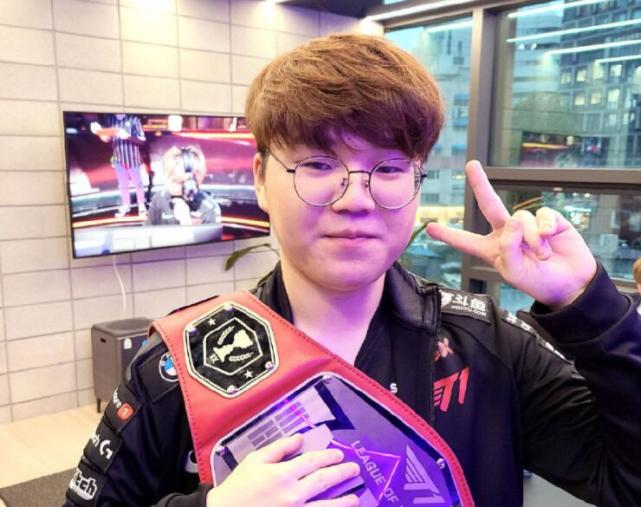 阿尔瓦雷斯 阿尔瓦雷斯